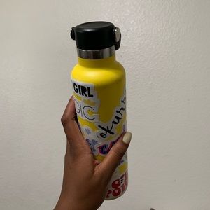 24 oz hydroflask with or without stickers